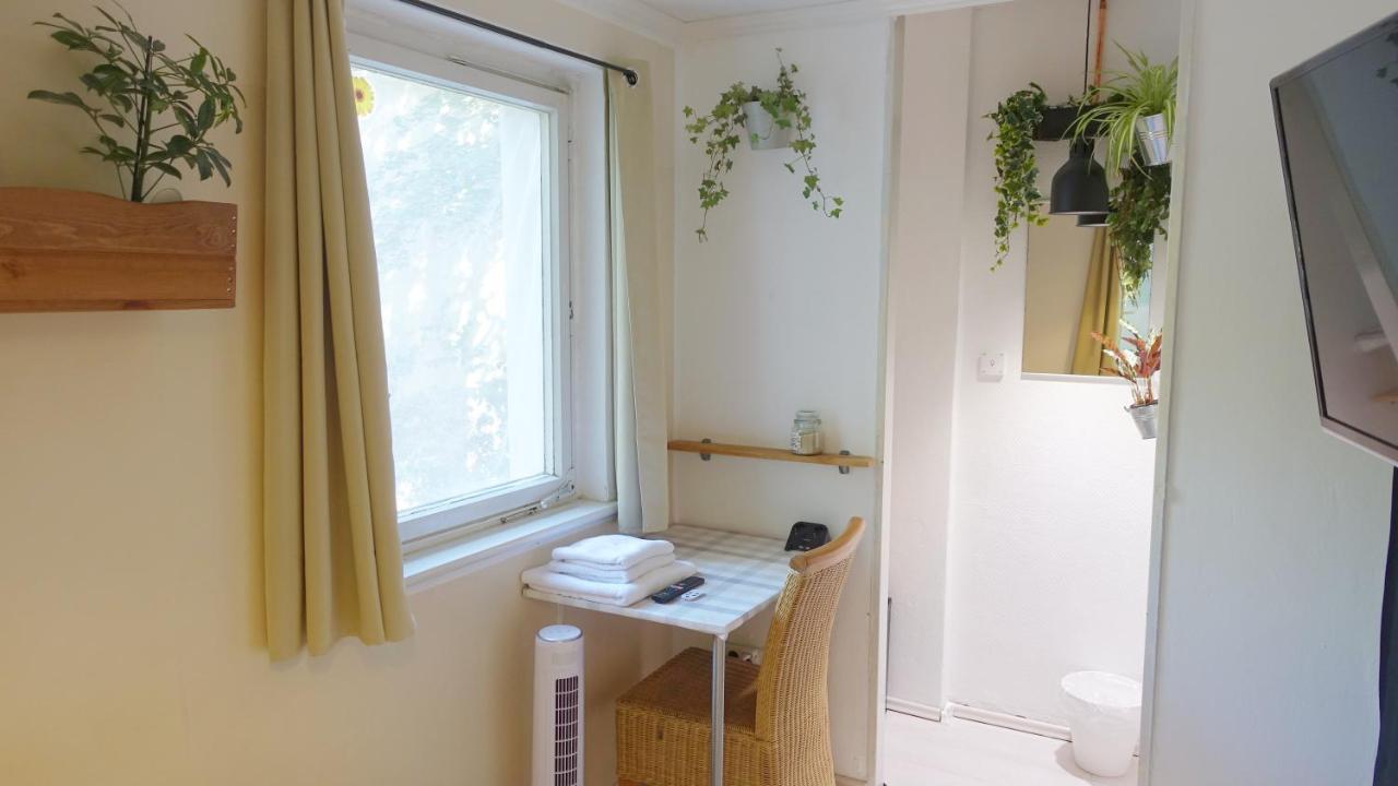 1 Zimmer In Wohngemeinschaft, Netflix, Premium Kabelfernsehen, Kueche Apartment เบอร์ลิน ภายนอก รูปภาพ